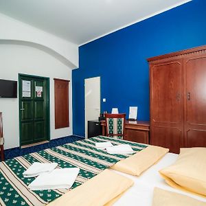 Colloseum Hotel